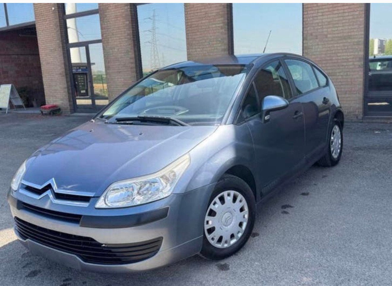 Citroën C4 1.2 essence LEZ OK, Autos, Argent ou Gris, Achat, Entreprise, Boîte manuelle