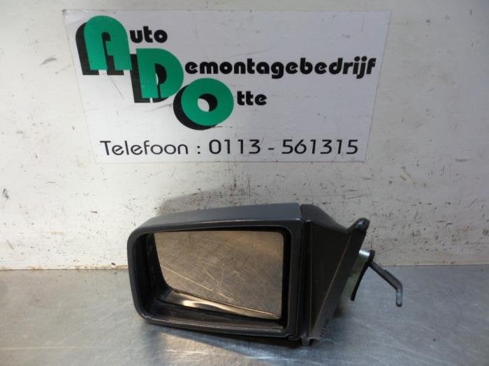 Rétroviseur extérieur gauche d'un Opel Kadett (Kadett E 84, -, 3 mois de garantie, Utilisé, -