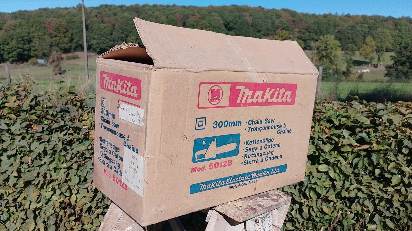 Ancienne tronçonneuse électrique Makita 300 W – vintage, Enlèvement