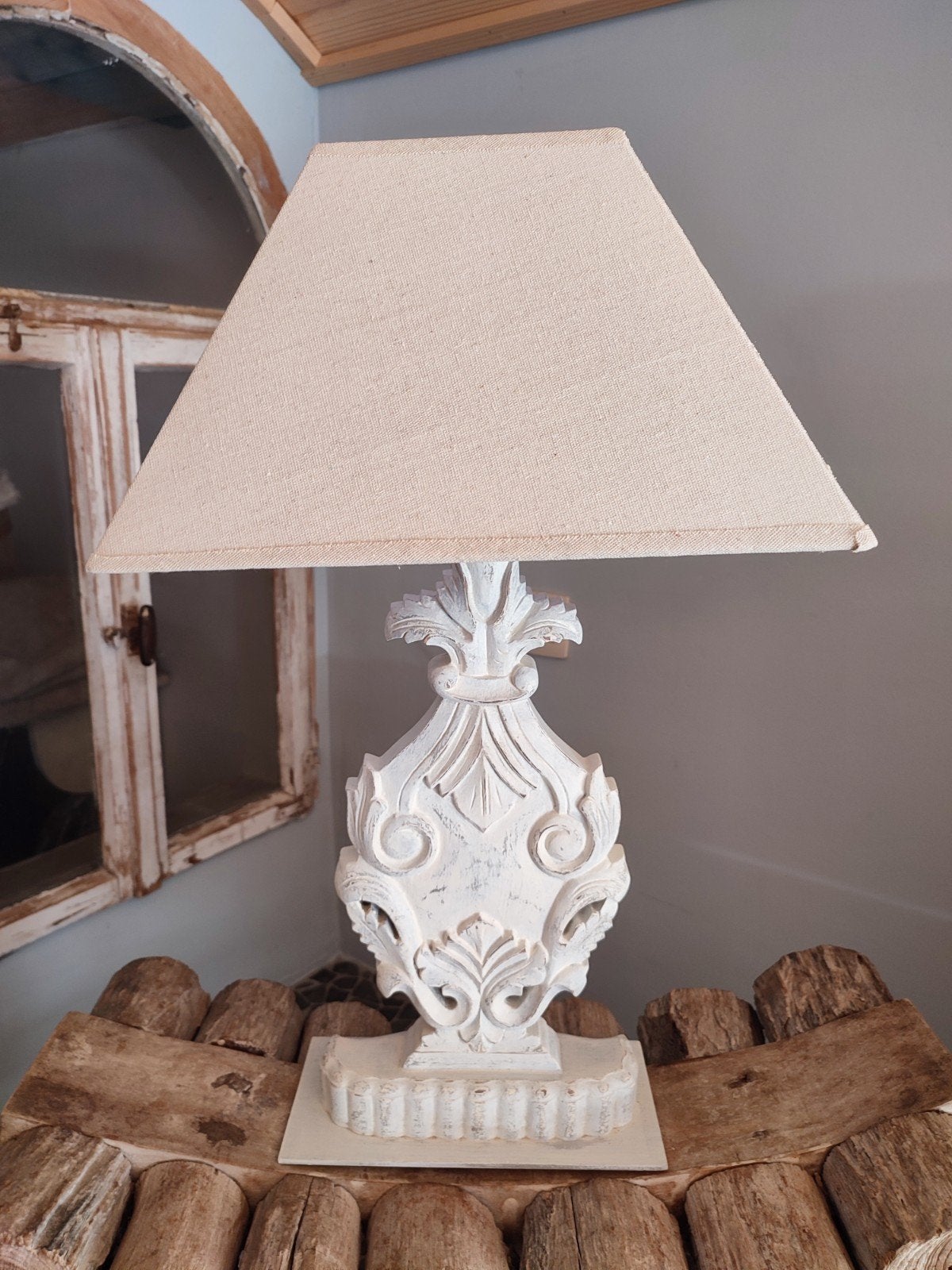 joli lampe sur pied, Enlèvement