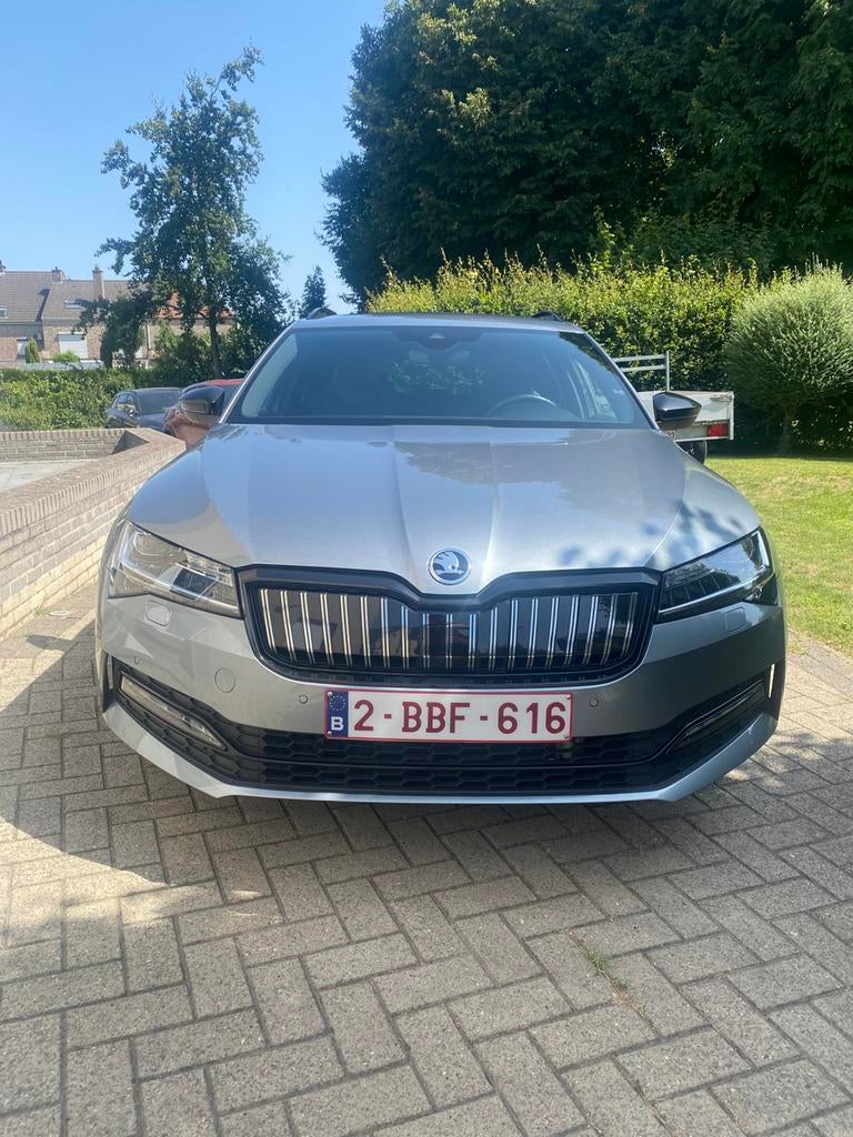 Skoda Superb Sportline 1.4 TSI PHEV DSG, Autos, Skoda, 1395 cm³, Argent ou Gris, Achat, Euro 6