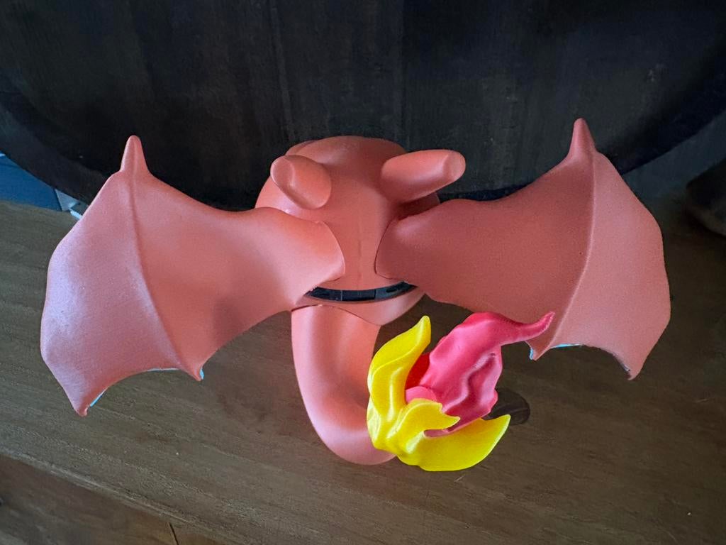 Pokemon ball Charizard, Ophalen of Verzenden, Zo goed als nieuw