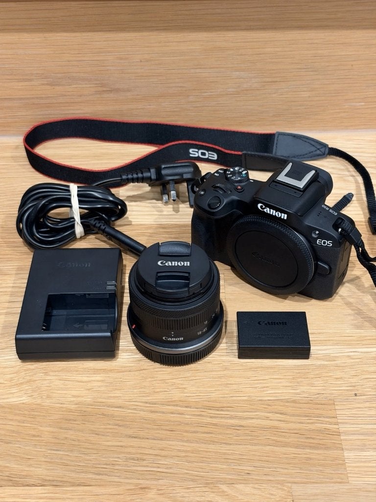 Canon EOS R50 + RF-S 18-45mm STM, Bluetooth, Gebruikt, Canon, Ophalen of Verzenden