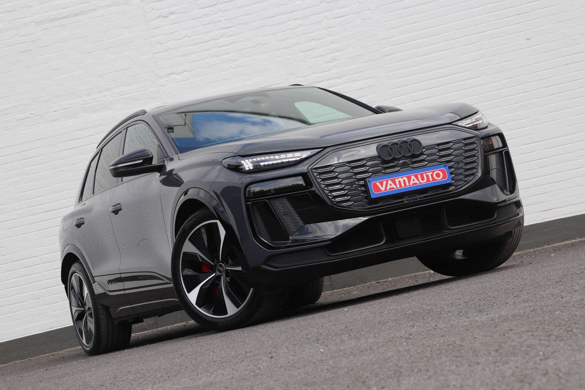Audi Q6 e-tron 100 kWh 55 Quattro Edition One Grey - Pano/B&, Autos, Argent ou Gris, Achat, Euro 6, Entreprise