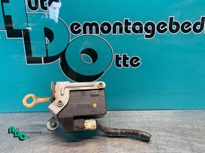 Mécanique de verrouillage hayon d'un Peugeot 107 (107 05-), Autos : Pièces & Accessoires, Carrosserie & Tôlerie, -, 3 mois de garantie