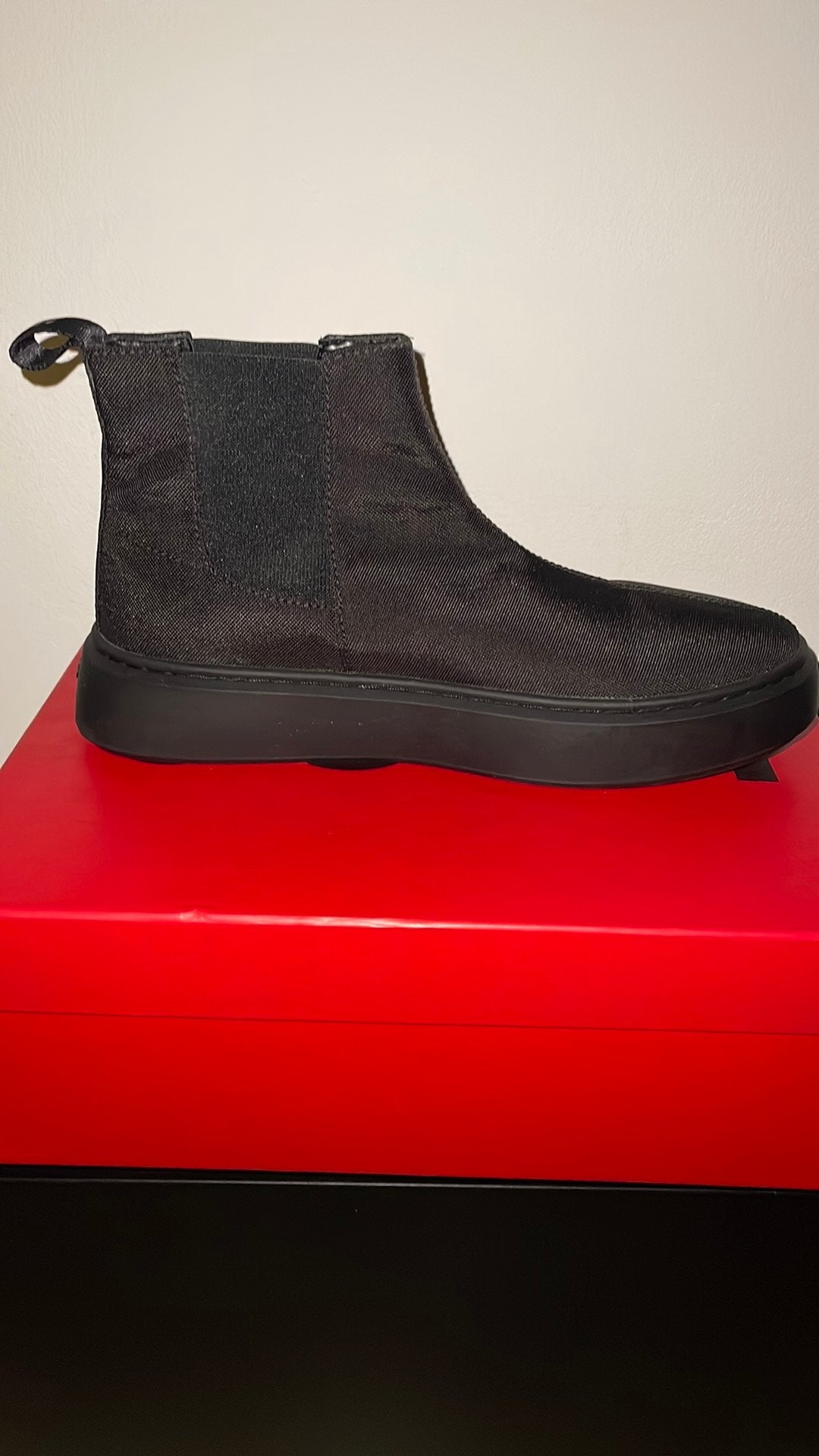 Bottes de sport Hugo Boss noires, Neuf, Bottes, Enlèvement, Noir