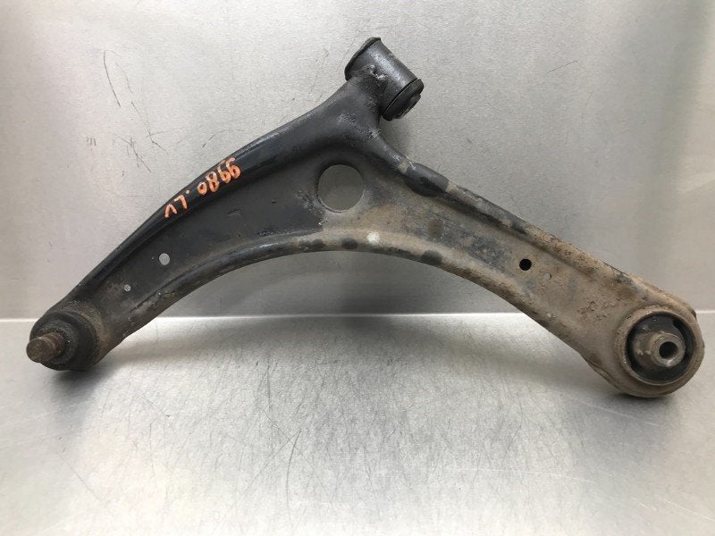 DRAAGARM LINKS VOOR ONDER Mitsubishi ASX (01-2010/03-2023), Gebruikt, Mitsubishi