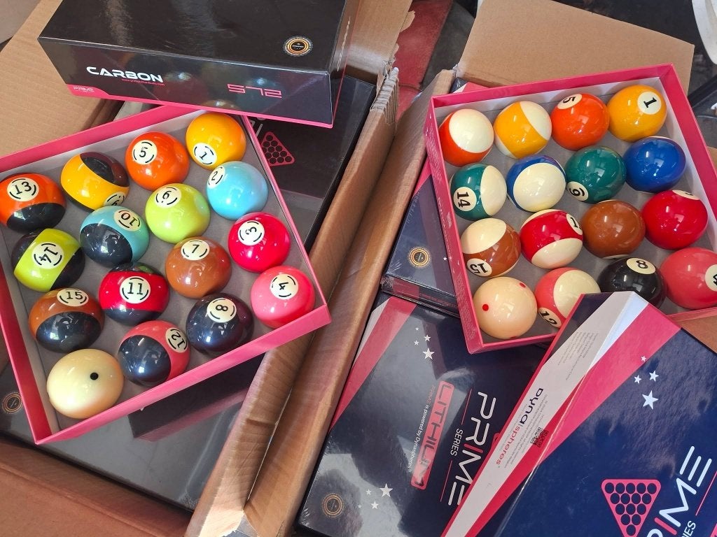 Nieuwe en gebruikte ballensets., Sports & Fitness, Billards & Billards américains, Enlèvement, Comme neuf, Queue ou Boules