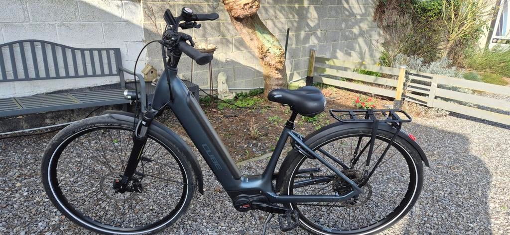 VAE CUBE SUPRÊME Taille M, Vélos & Vélomoteurs, Enlèvement, Cube