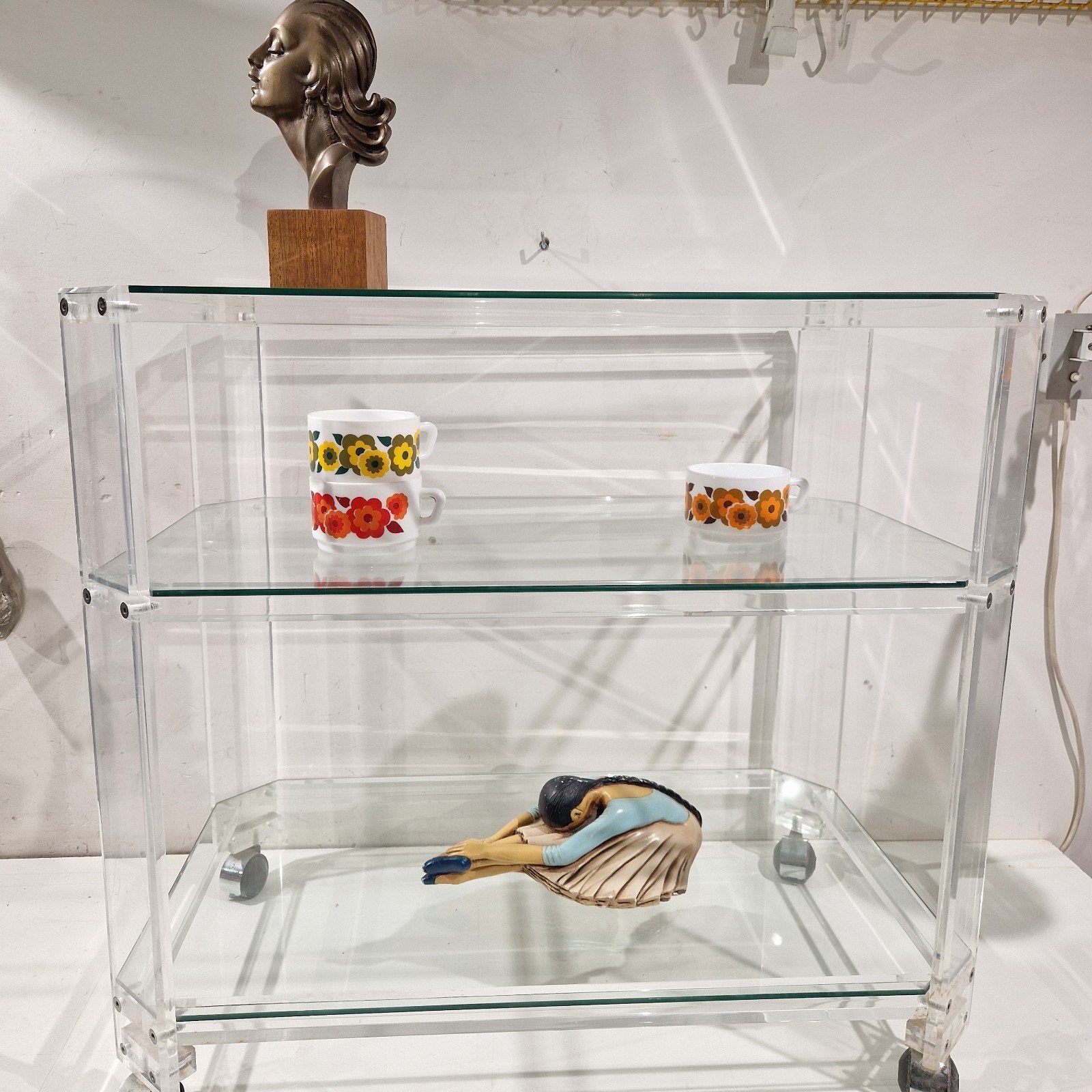 Grote vintage space-age plexiglas trolley , barkar , bijzet, Ophalen of Verzenden, Huis en Inrichting