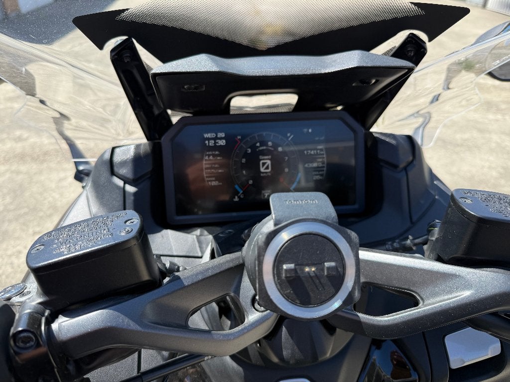 motorscooter, Motoren, Occasion, 560 cc, Particulier, Handvatverwarming