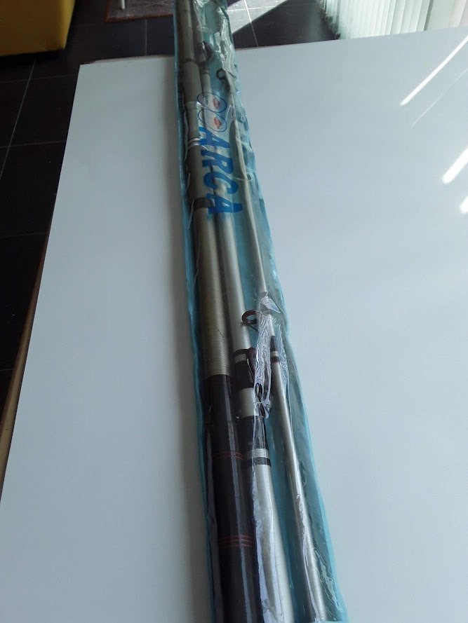 Arca Carbon Werphendel Tyfoon 3420 4,20 lm lang 3 delig, Sports nautiques & Bateaux, Pêche à la ligne | Général, Comme neuf, Canne à lancer