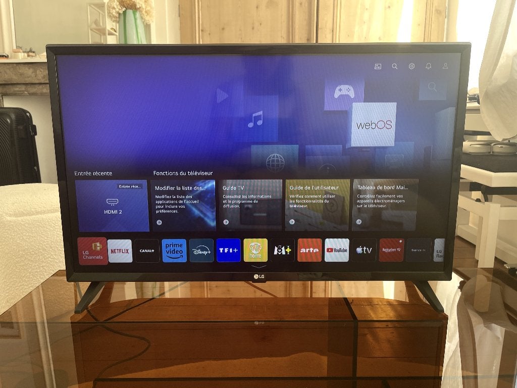 LG 32 inch Smart TV — 32LQ570B6LA — Zeer goede staat, Audio, Tv en Foto, Ophalen, LED, 50 Hz, HD Ready (720p)