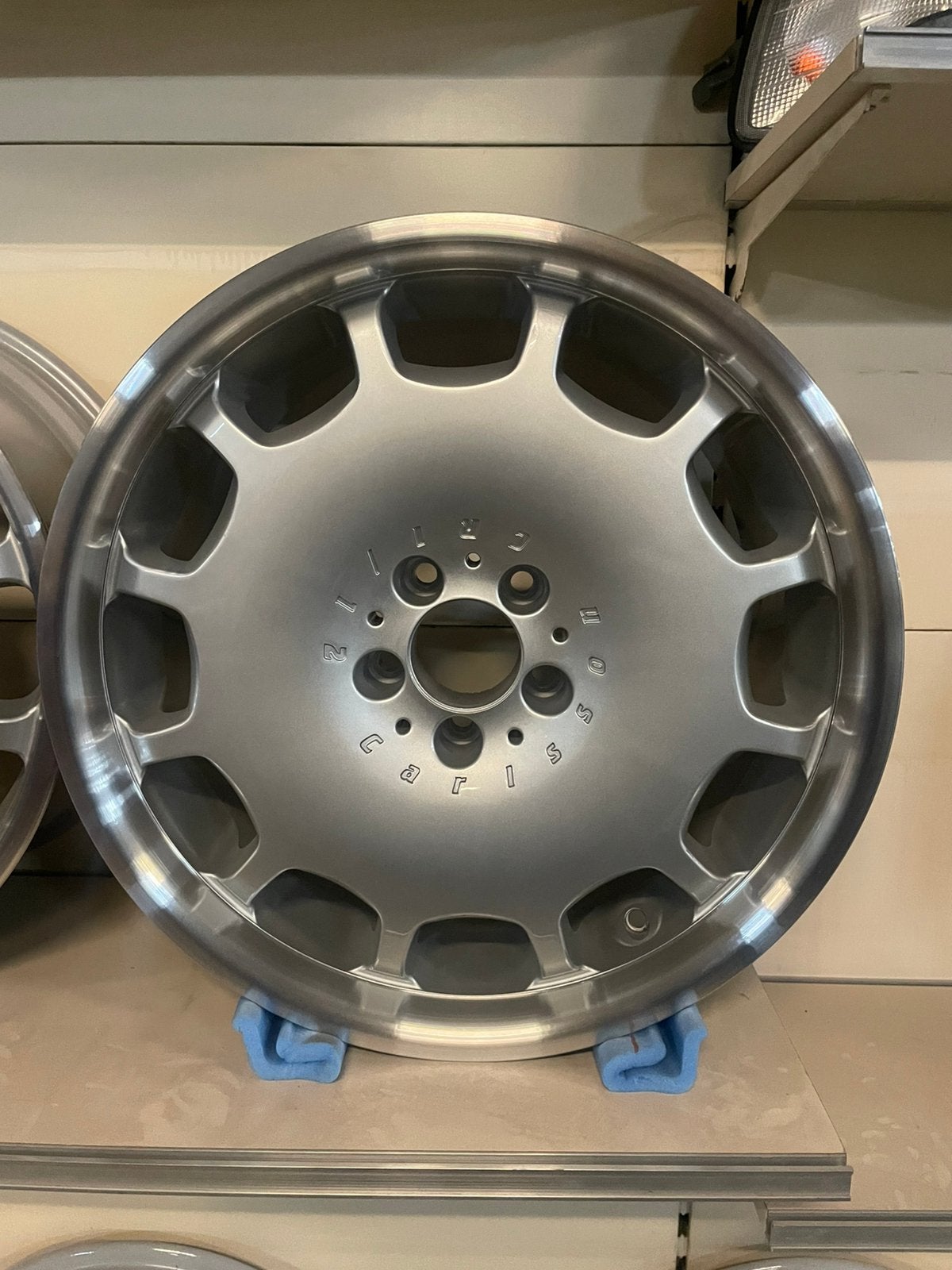 Carlsson 1/12 19inch breedset, Ophalen