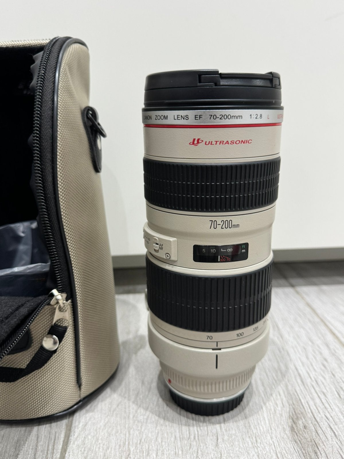 Canon EF 70–200 mm f/2,8 L USM avec étui et pare-soleil, TV, Hi-fi & Vidéo, Autofocus, Téléobjectif, Comme neuf, Canon EF