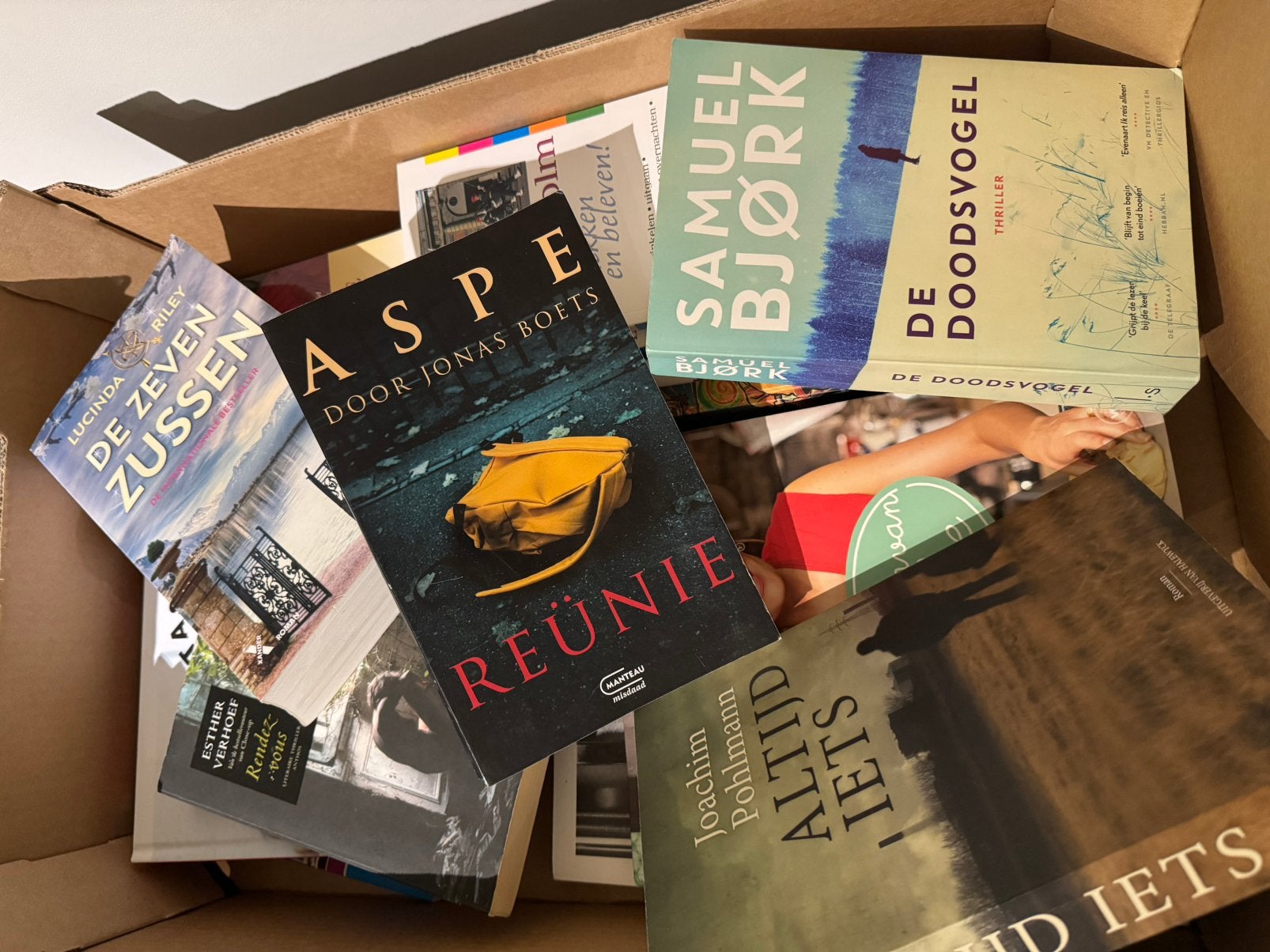 Doos met 15 boeken, Ophalen, Gelezen