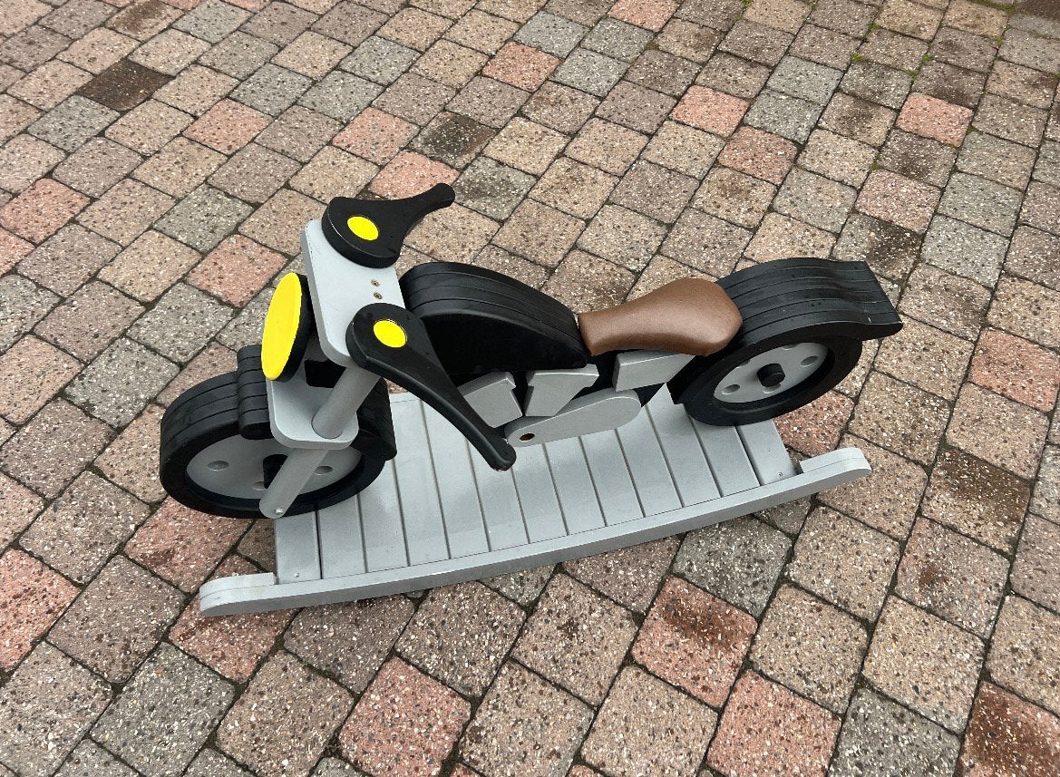 Exclusieve houten schommel motor/hobbel motor, Ophalen, Zo goed als nieuw