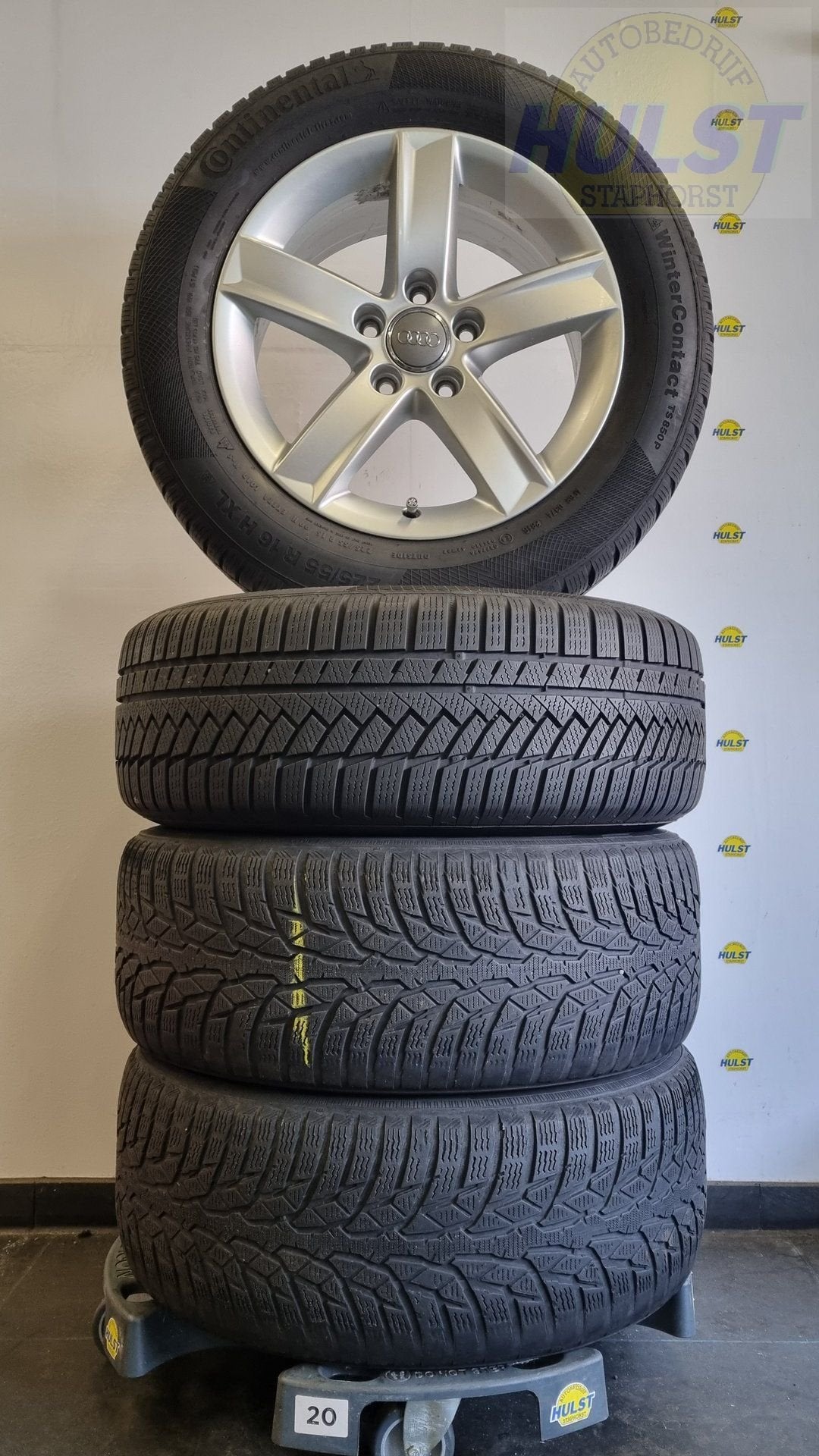 Set gebruikte Audi velgen met winterbanden, Auto-onderdelen, Banden en Velgen, Ophalen, Gebruikt, -, Banden en Velgen