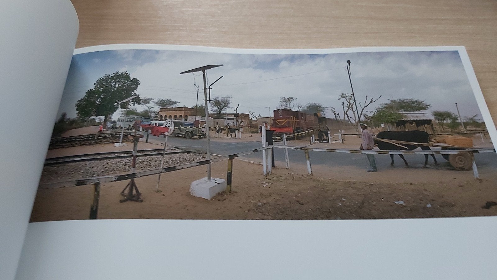 Livre photos  Néerlandais. Paolo Pellizzari, Télécoms, Antennes & Mâts, Enlèvement