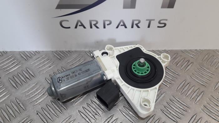 Raammotor Portier van een Mercedes 280SL-500SLC, Gebruikt, -, -, Ophalen of Verzenden