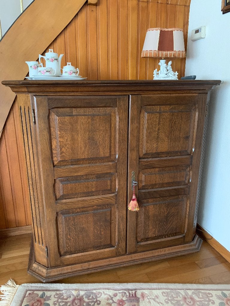 Eiken tv-kast, Ophalen, Eikenhout