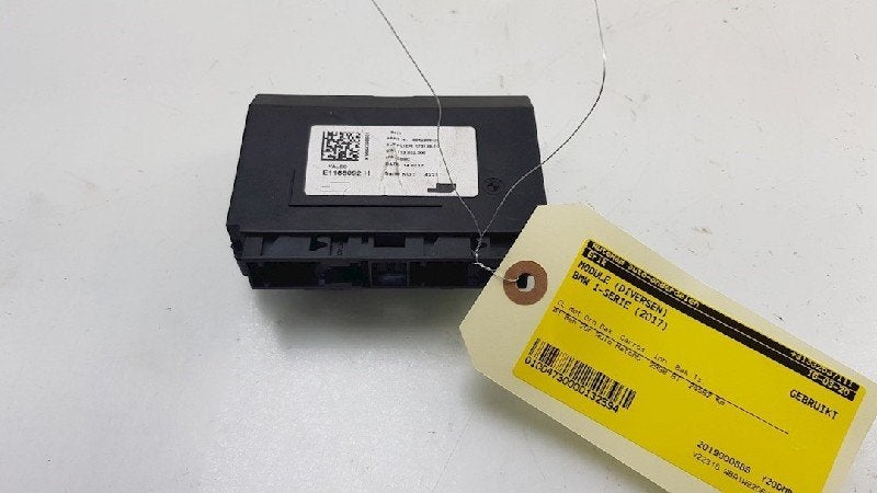 ORDINATEUR DIVERS C BMW 1 serie (F21) (01-2010/12-2019), Utilisé, BMW, Petuelring 130
80809  München, DE, Bayerische Motoren Werke AG