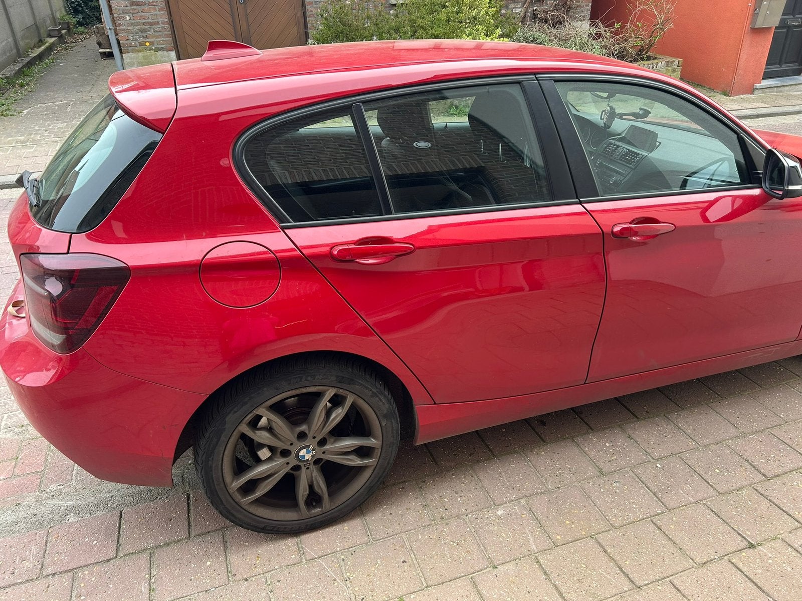BMW 116i, Euro 5, Achat, Boîte manuelle, Noir