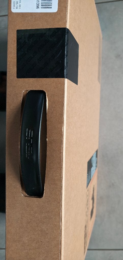ASUS V16, RTX 5060, I5-210H, 16 GB DDR5 (Nieuw, verzegeld), Met videokaart, ASUS, Nieuw, Ophalen of Verzenden