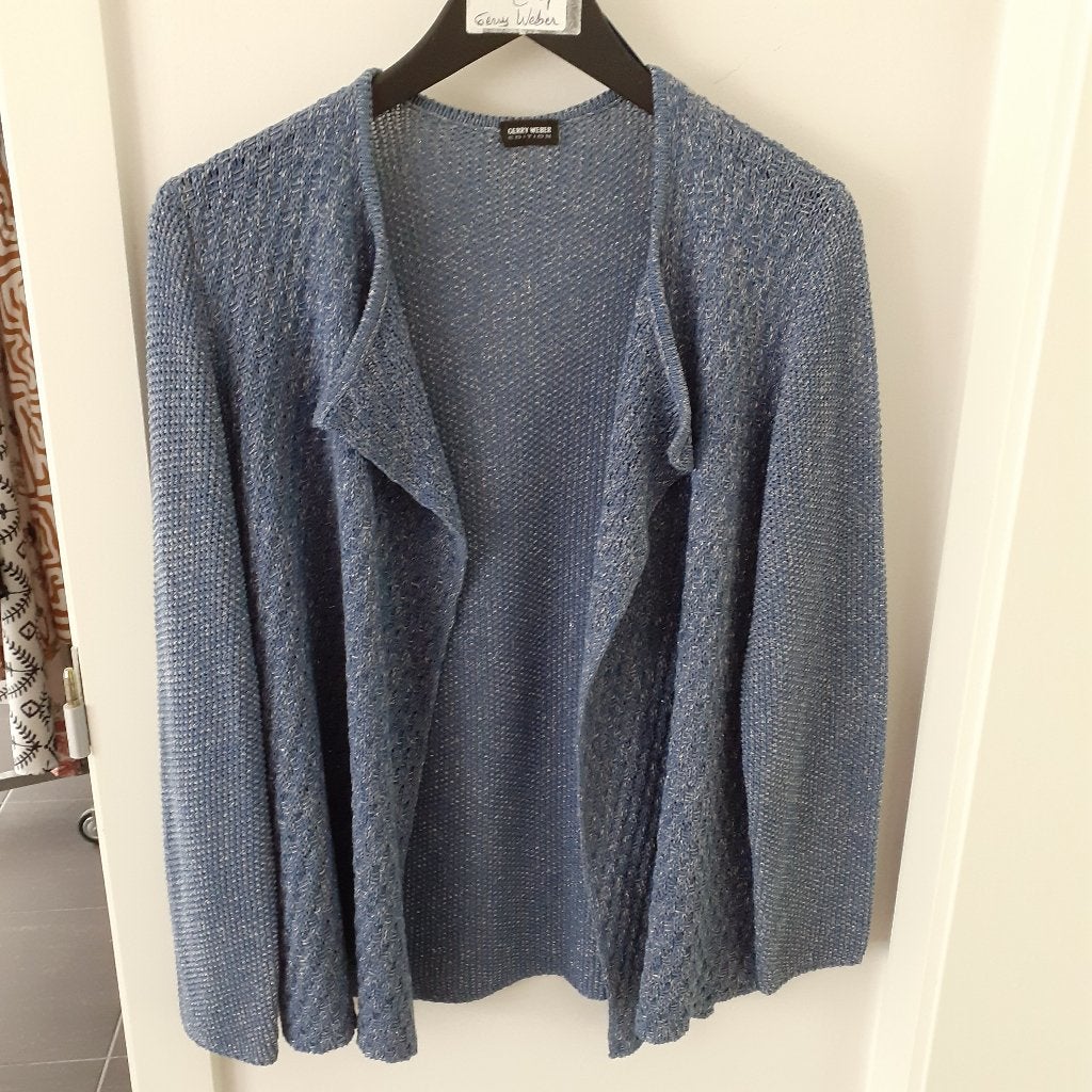 GERRY WEBER Middenblauw vestje Maat:( D)44 Prijs: € 4, Vêtements | Femmes, Pulls & Gilets, Porté, Taille 42/44 (L), Bleu, Enlèvement ou Envoi