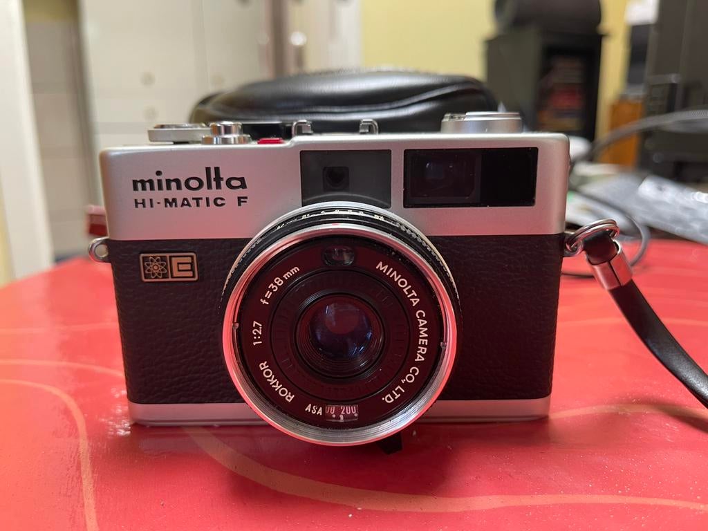 Oubliez L'AI, Pensez MINOLTA : Le HI-MAGIC Du Futur, Enlèvement ou Envoi, 1960 à 1980, Appareils photo