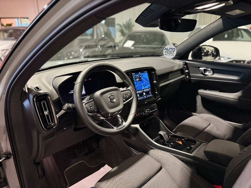 Autonomie étendue du Volvo XC40 Recharge - Garantie, Autos, Argent ou Gris, Achat, Entreprise, Entretenue par le concessionnaire