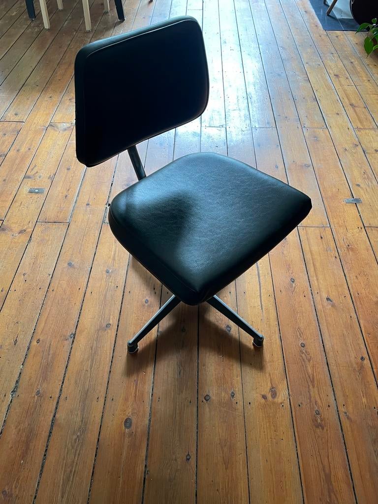 Chaise noire de bureau, Maison & Meubles, Chaises, 80', Synthétique, Enlèvement, Utilisé