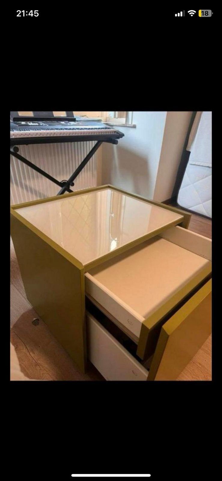 Twee nachtkastjes, Ophalen, Gebruikt