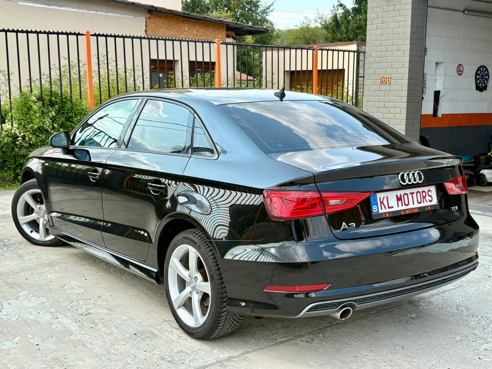 AUDI A3 BERLINE S LINE 1.6CR TDI 110CV EURO 6B XÉNON GPS JA, Achat, Euro 6, Entreprise, Boîte manuelle