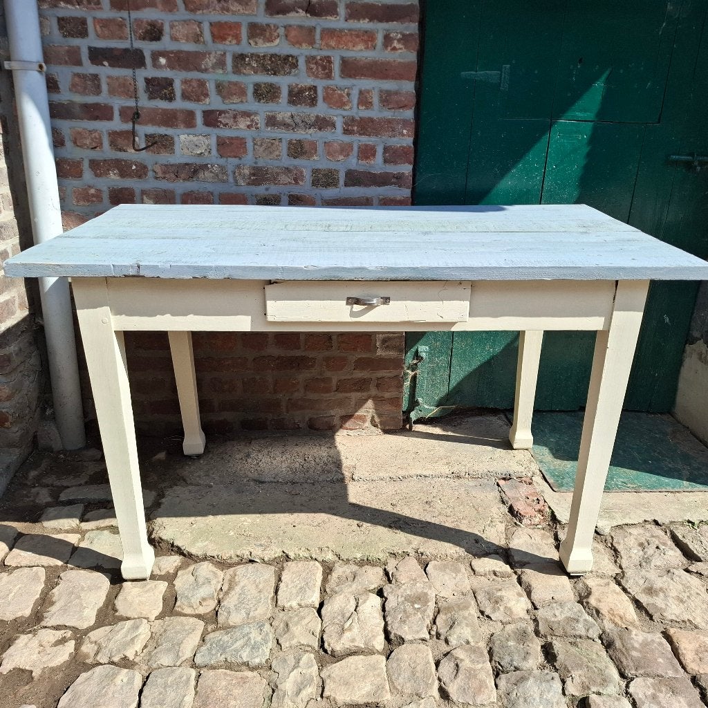 Belle table de ferme ancienne et robuste., Enlèvement