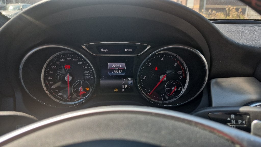 Verkoop mijn Mercedes CLA 180 D, Auto's, CLA, Blauw, 5 deurs, Particulier