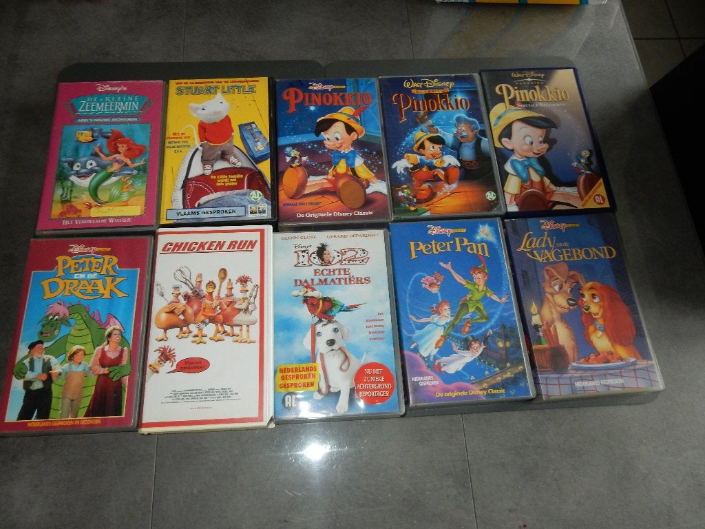 nr.47 - Doos 4 voor rommelmarkt - videocassettes, Diversen, Ophalen, Gebruikt