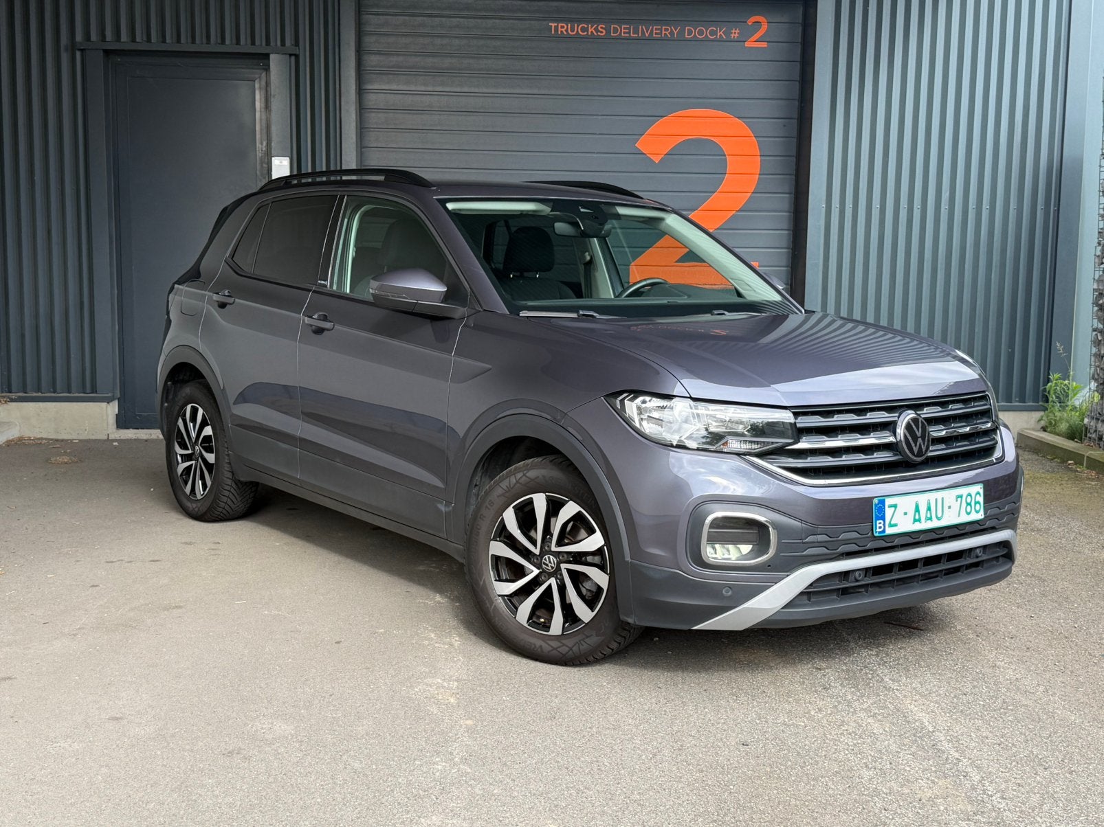 VOLKSWAGEN T-Cross ACTIVE- essence - carnet complet, Auto's, Volkswagen, Voorwielaandrijving, 5 deurs, Particulier, 3 cilinders