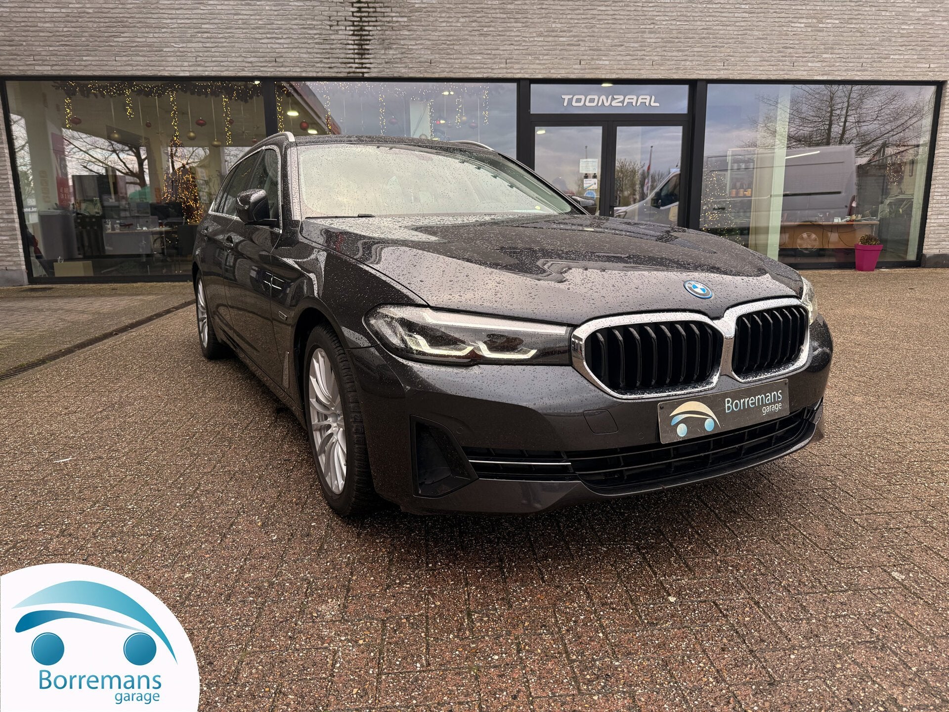 BMW 530 E Touring Business Navi/Leder/Camera/Carplay, 0 kg, Argent ou Gris, 0 kg, 184 ch