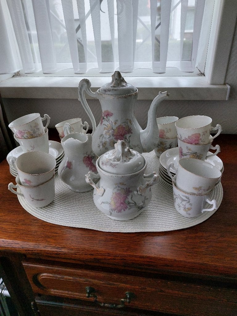 Antiek 12-persoons koffieservies De Fuisseaux Baudour, Antiquités & Art, Enlèvement