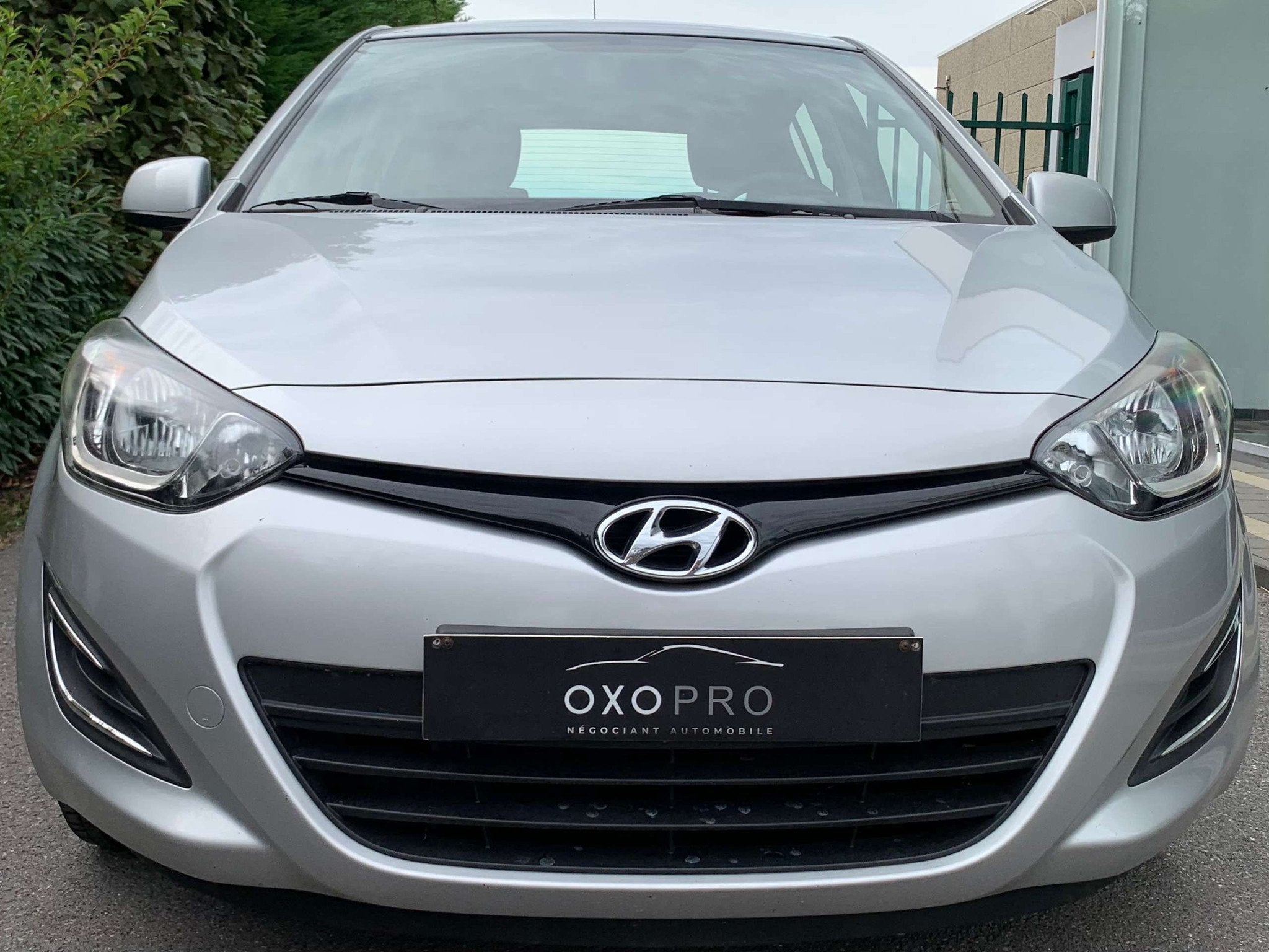 Hyundai i20 1.2 Essence / Airco / Radar de Recul / 5 Portes, Autos, Entreprise, Boîte manuelle, Tissu, Alarme