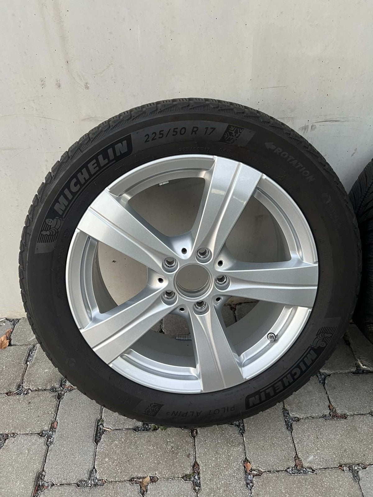 JANTES MERCEDES W206 AVEC ENSEMBLE DE LARGEURS PNEUS D'HIVER, Pneus et Jantes, Pneus hiver, Véhicule de tourisme, 17 pouces