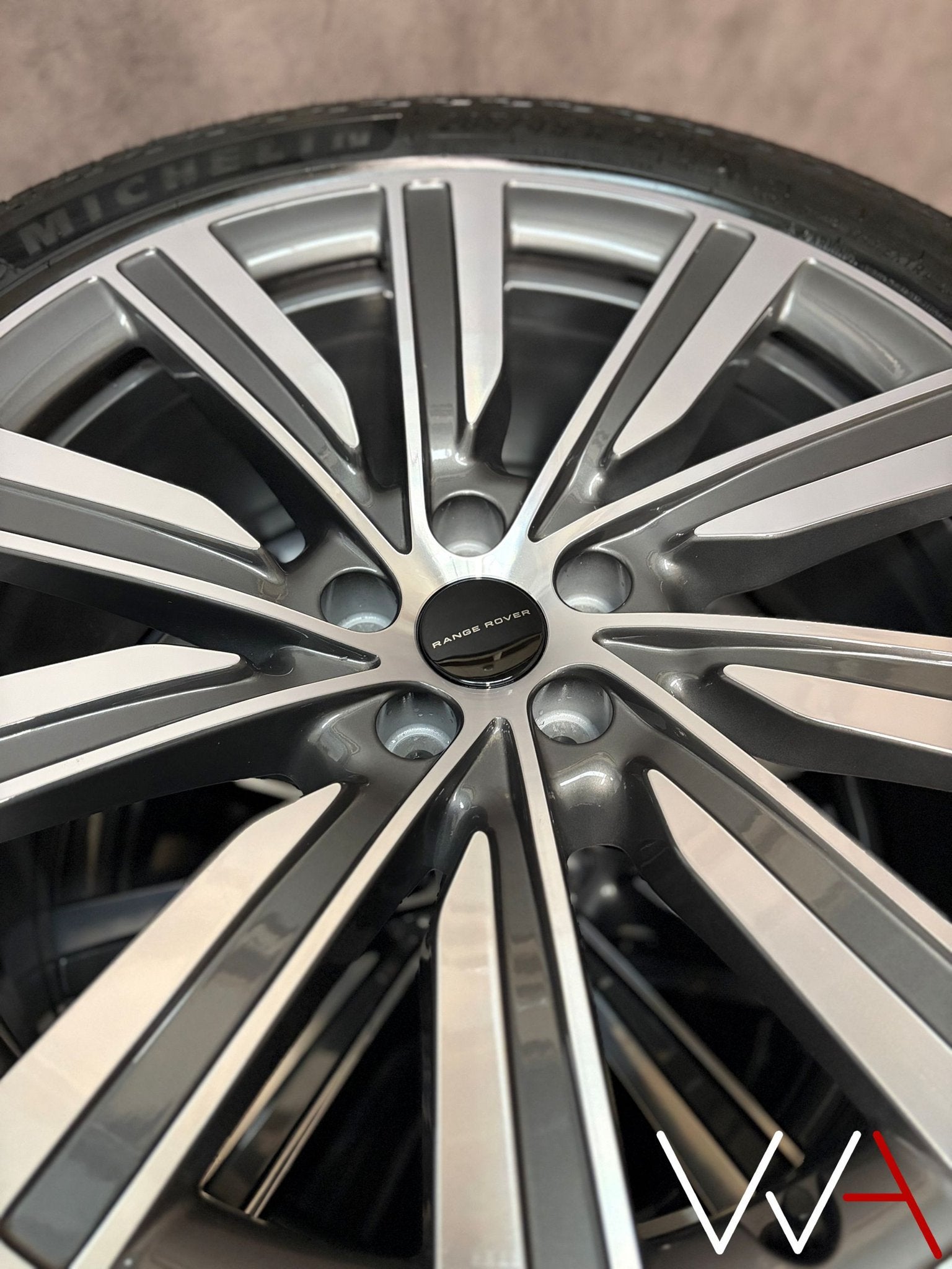 Range Rover L460 L461 Style 1073 NIEUW All Season Michelin, Neuf, Pneus et Jantes, 4 Saisons, 285 mm