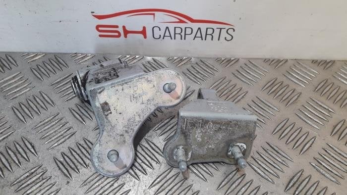 Charnière porte arrière gauche d'un Mercedes E-Klasse, 3 mois de garantie, Utilisé, -, -