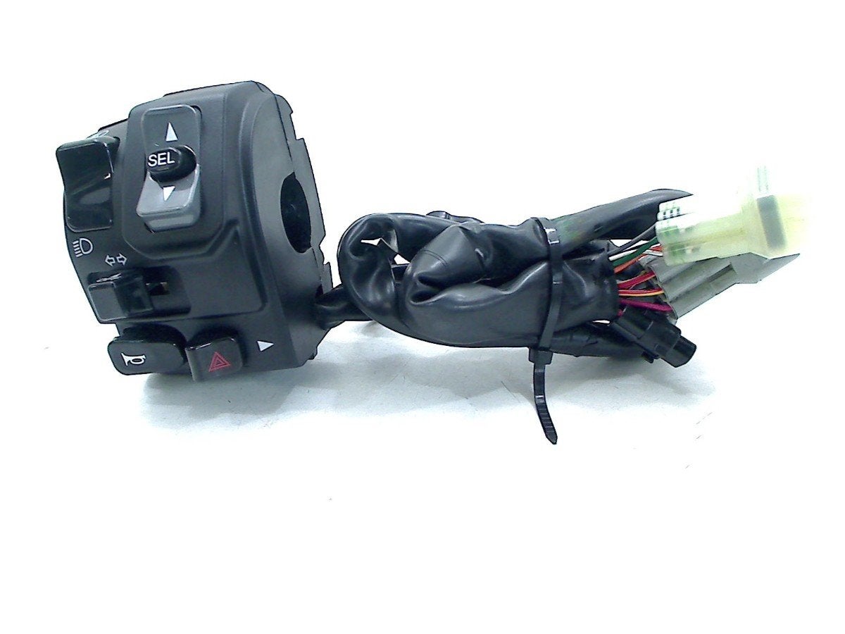 COMMUTATEUR GAUCHE Kawasaki Z 900 2020-2024 (Z900 ZR900), Motos, Dhr. S. di Majo, Utilisé, Info@cama-motorparts.nl, P.J. Troelstraweg 8 8
3144 CX  MAASSLUIS, NL