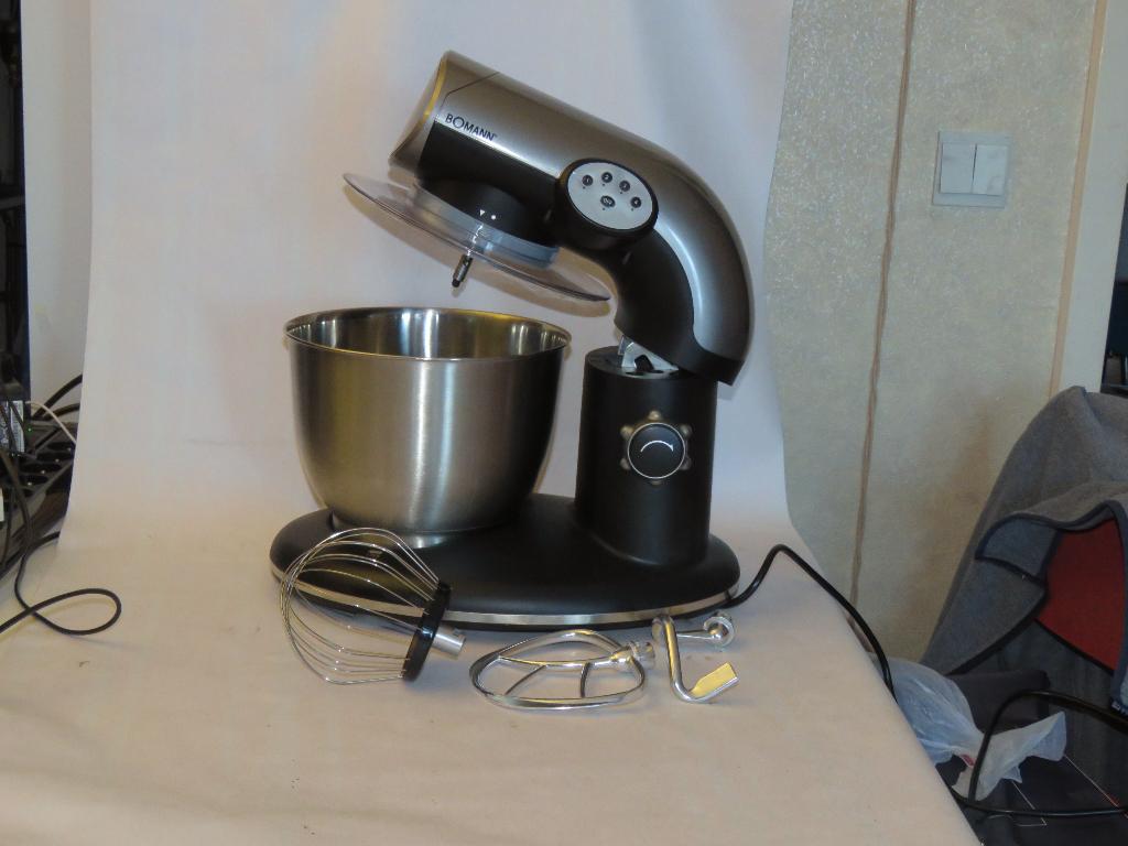 Keukenmachine, 4 liter of meer, Ophalen, Nieuw, 3 snelheden of meer