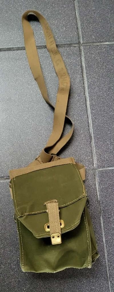 WO2 UK light respirator haversack - 1944, Ophalen of Verzenden, Landmacht, Overige typen
