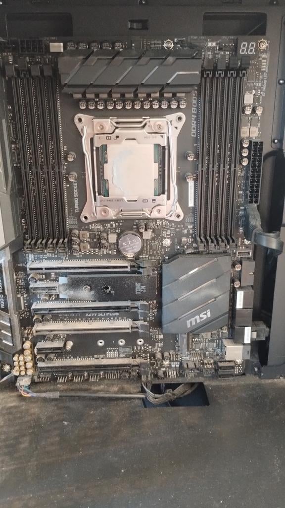 Carte mere processeur  et 16gb ddr4 corsair, Enlèvement ou Envoi