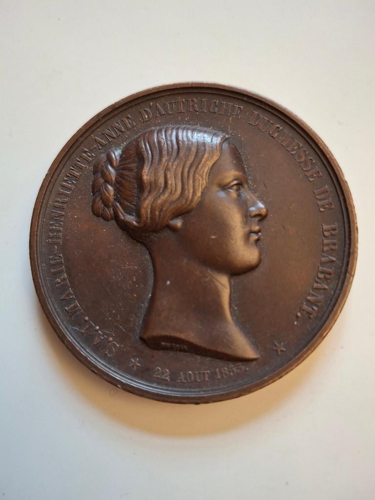 Médaille Marie - Henriette Duchesse Van Brabant, Collections, Maisons royales & Noblesse, Envoi, Utilisé, Autres types