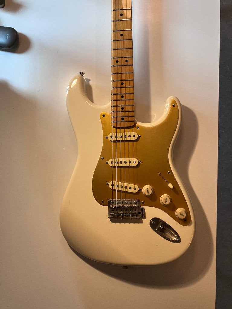 Squire Classic Vibe 50s Stratocaster, Musique & Instruments, Instruments à corde | Guitares | Électriques, Fender, Avec ampli